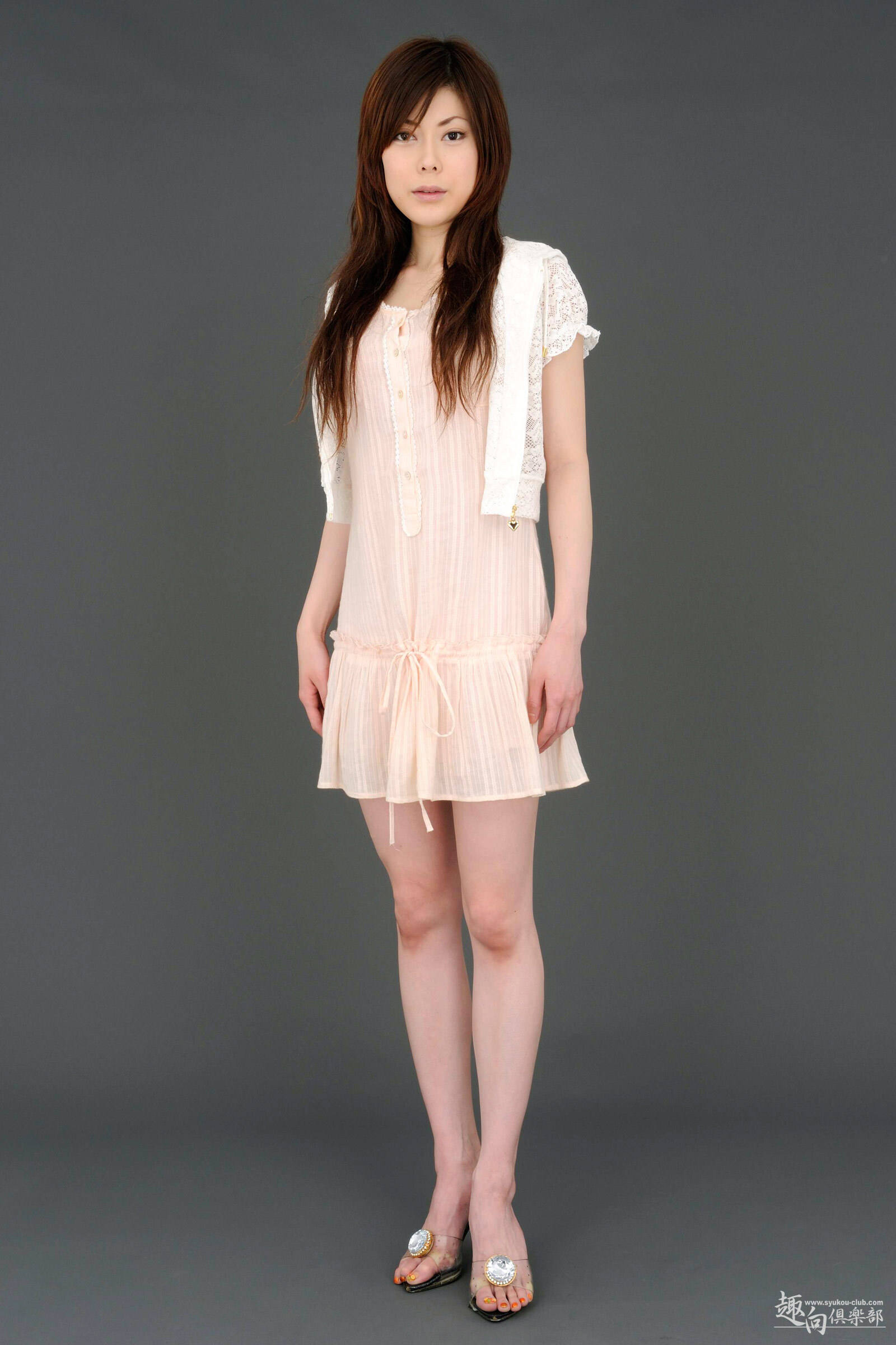 [Syukou-Club] 2013.11.07 Digi-Girl No.152 初脫ぎ素人4 純花しおん 1